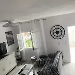 Casa De La Playa Feriehus Torrevieja